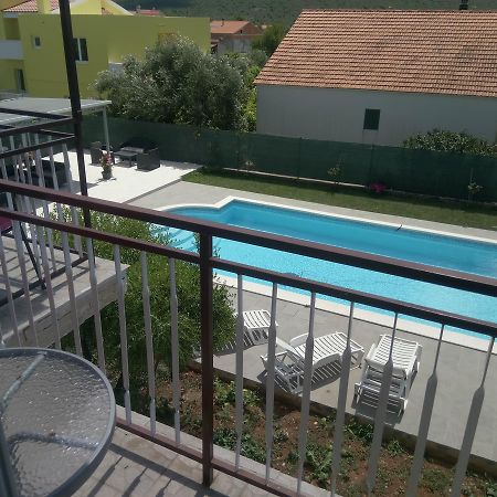 Krkahaus Hotel Lozovac Ngoại thất bức ảnh
