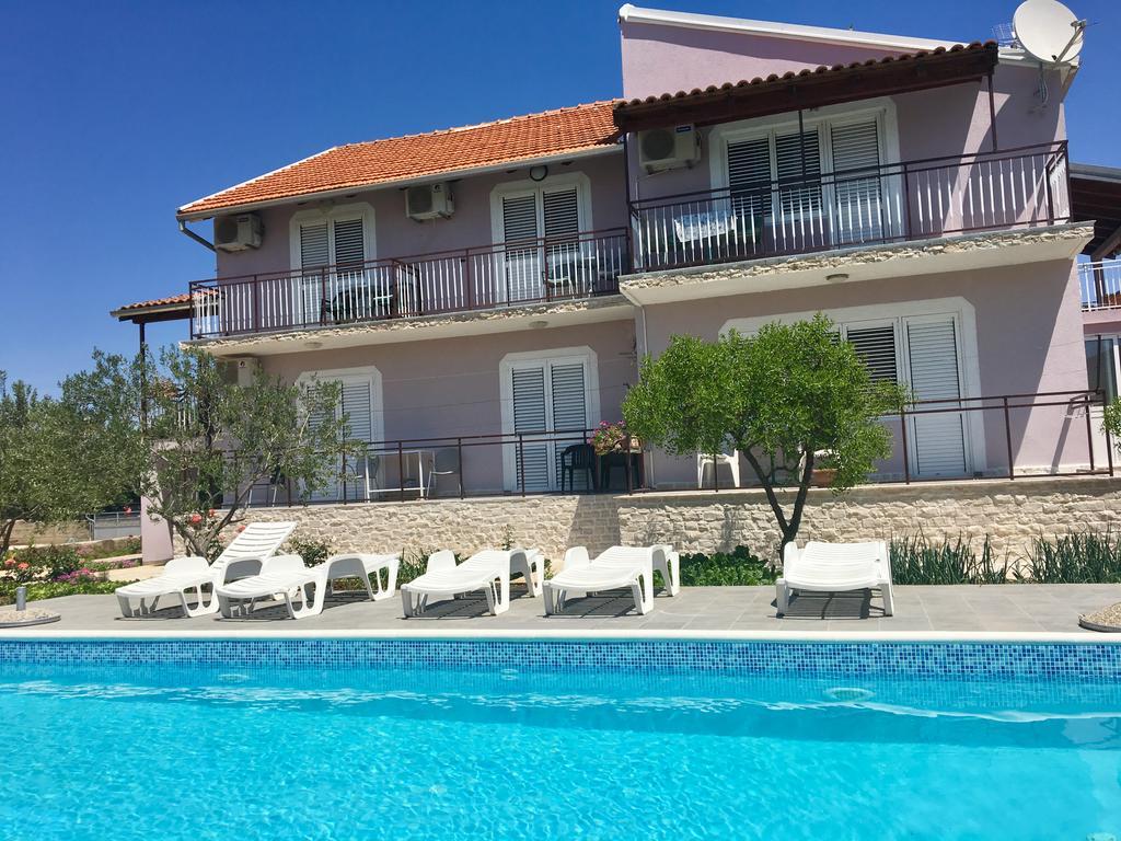 Krkahaus Hotel Lozovac Ngoại thất bức ảnh