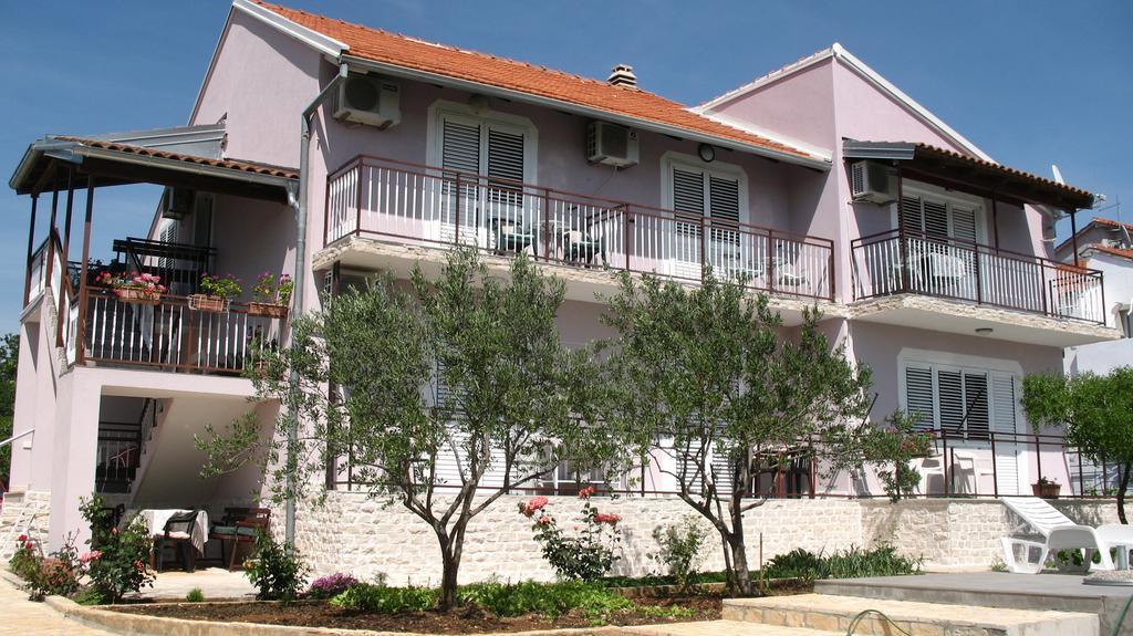 Krkahaus Hotel Lozovac Ngoại thất bức ảnh