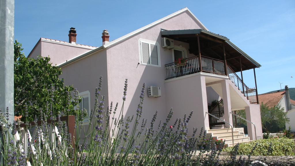 Krkahaus Hotel Lozovac Ngoại thất bức ảnh