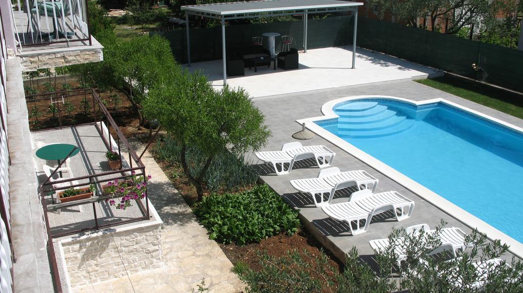 Krkahaus Hotel Lozovac Ngoại thất bức ảnh