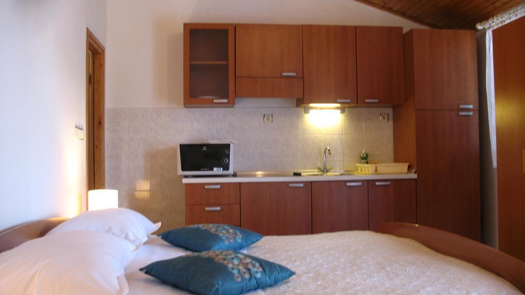 Krkahaus Hotel Lozovac Ngoại thất bức ảnh