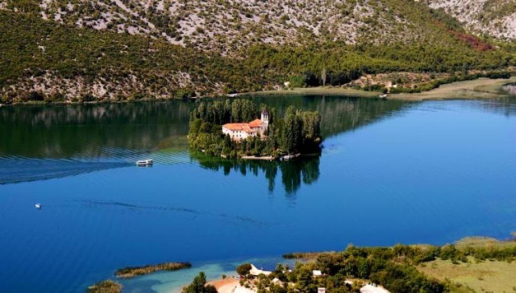 Krkahaus Hotel Lozovac Ngoại thất bức ảnh