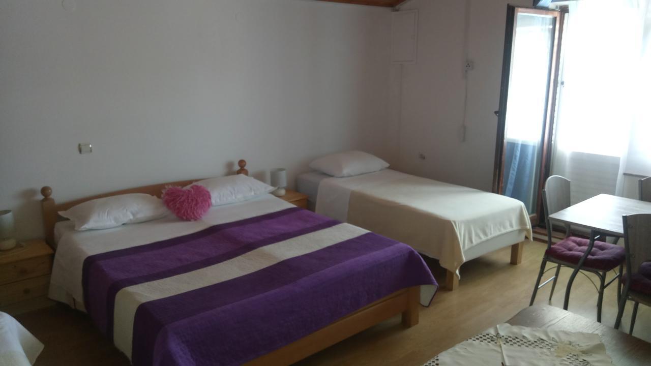 Krkahaus Hotel Lozovac Ngoại thất bức ảnh