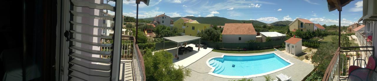 Krkahaus Hotel Lozovac Ngoại thất bức ảnh