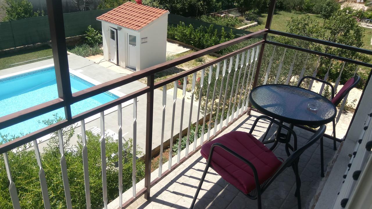 Krkahaus Hotel Lozovac Ngoại thất bức ảnh