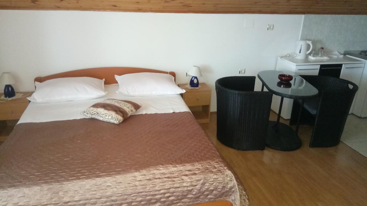 Krkahaus Hotel Lozovac Ngoại thất bức ảnh